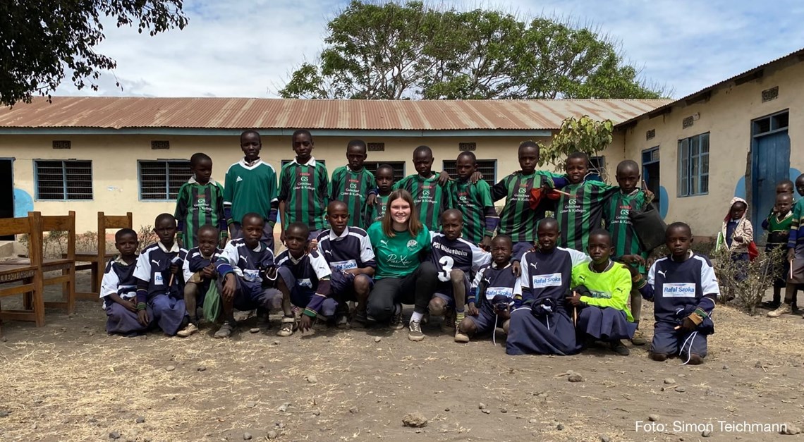 PSV Trikots für Kids in Tansania