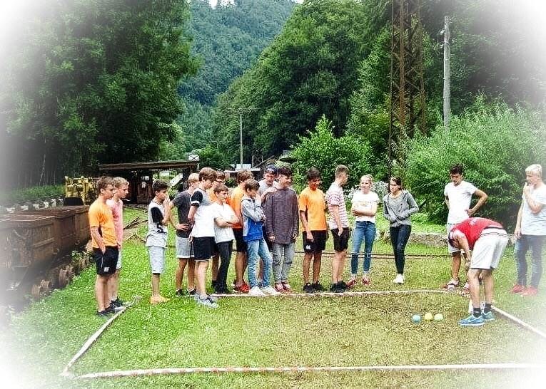 Eintracht U15 zum Teambuilding in die Bergbauhütte