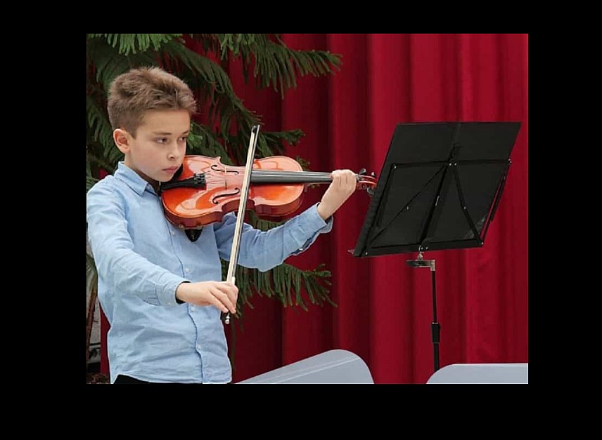 Alexander Birau gewinnt Musikwettbewerb