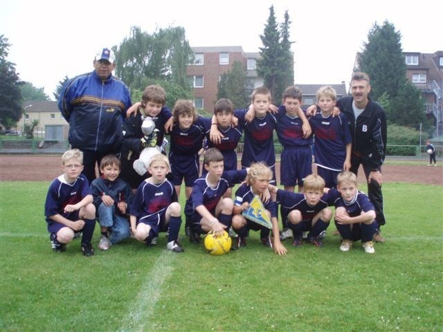 Rückblick 2007: LIFA E Jugend Mannschaften zu G...