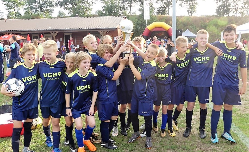 LIFA U13 Junioren gewinnen den Klingenberg Cup ...