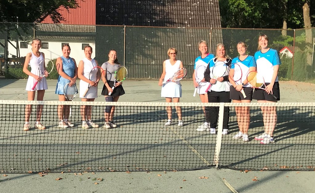 Brunsbrocker Tennis Damen im TNB Pokalfinale ge...